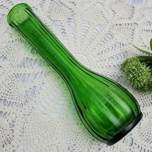 #1 Emerald Green Vase - Verticle Ridges and Wavy Rim